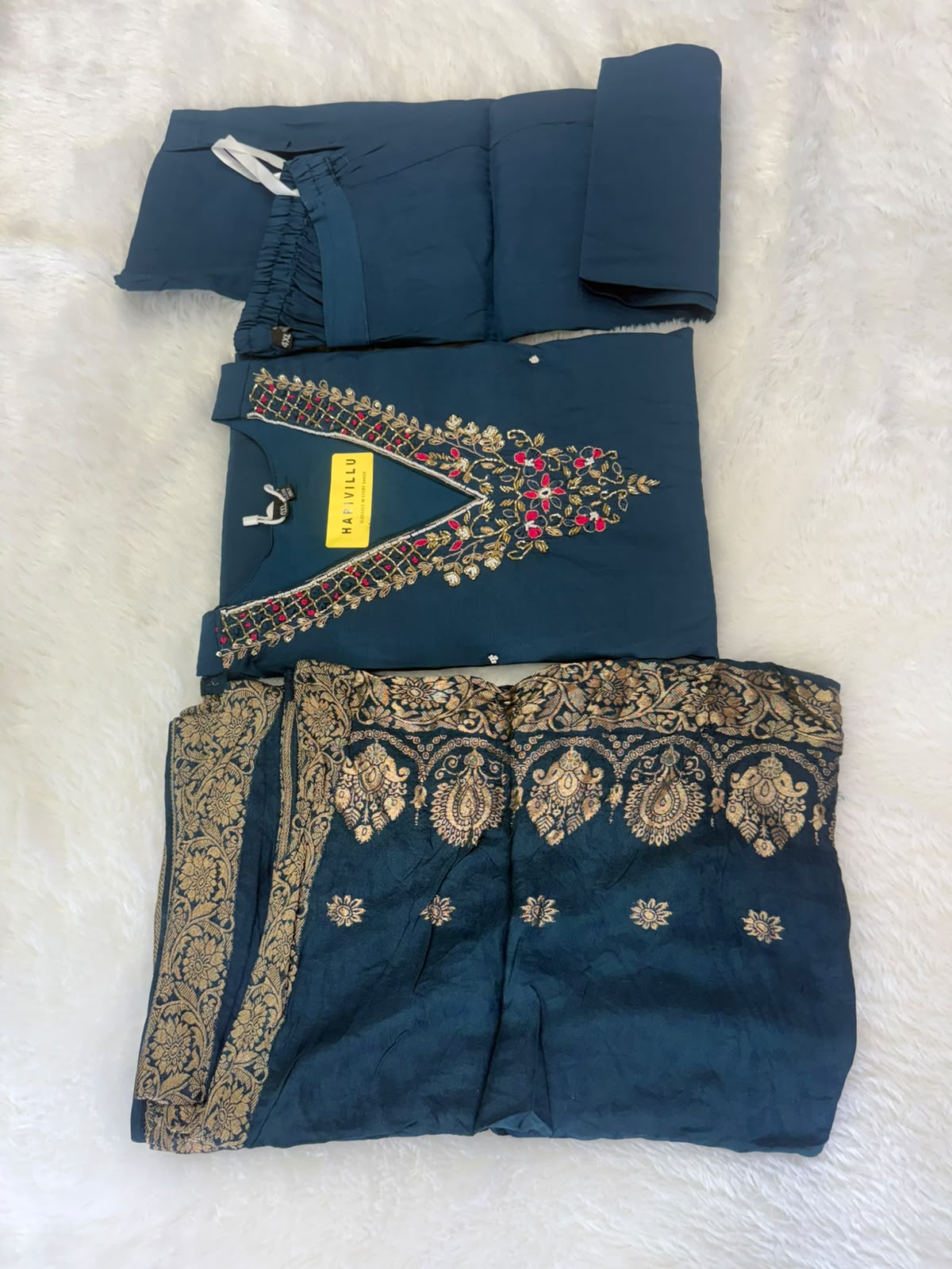 Mul Chanderi 3 Piece Kurta Set With Dola Silk Duppata